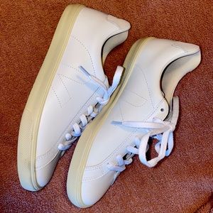 Women’s Vera Sneakers- Vera Esplar Leather Women’s Extra White Trainers NWB